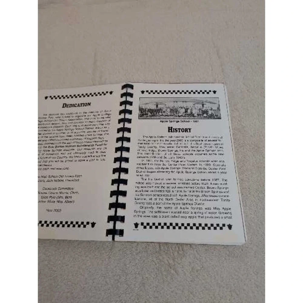Country Goodness Cookbook Tastes From The Country Recipes Lot Of 2 Vintage